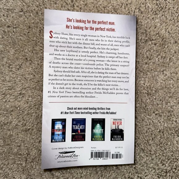 The Boyfriend by Freida McFadden Paperback Book - Picture 2 of 2